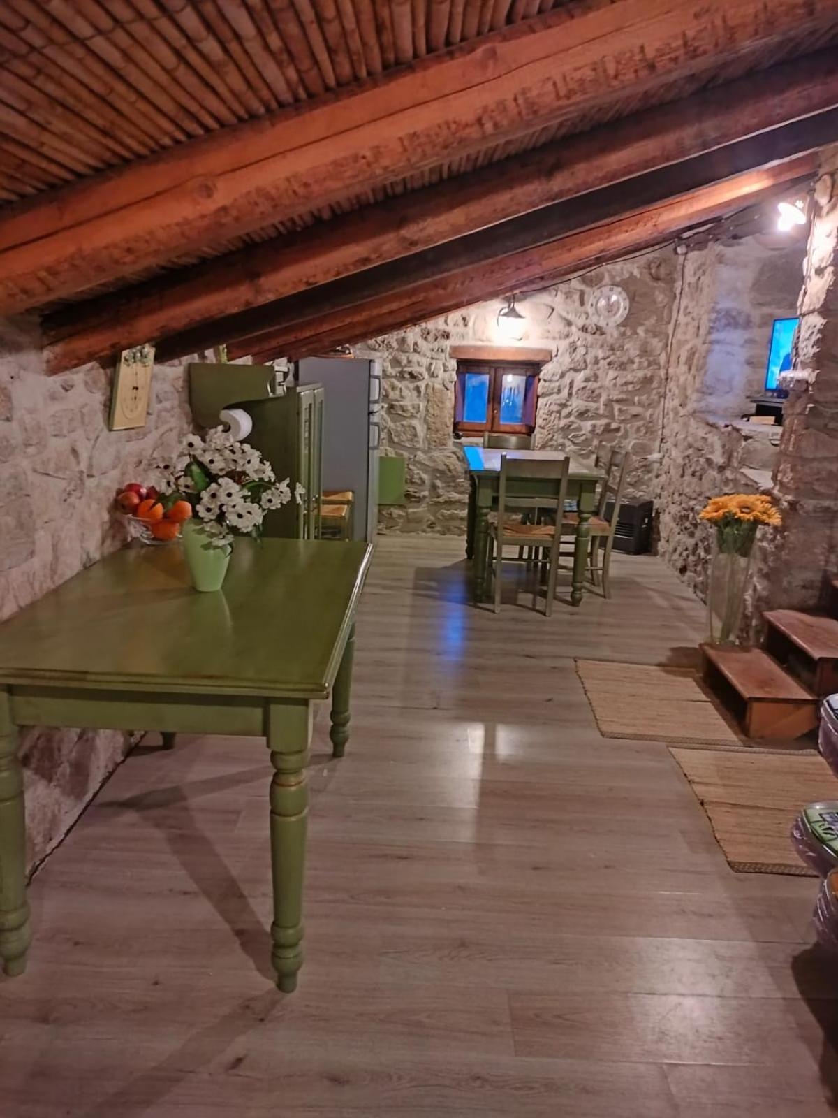 Villa Casa Di Pietra Usellus Exterior foto